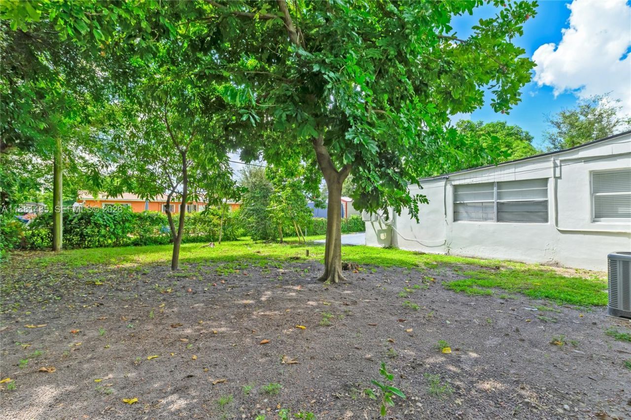 2960 NW 165th St, Miami Gardens, FL 33054 Photo