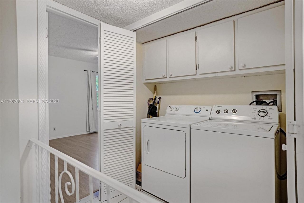 2220 NE 11th St, Hallandale Beach, FL 33009 Photo