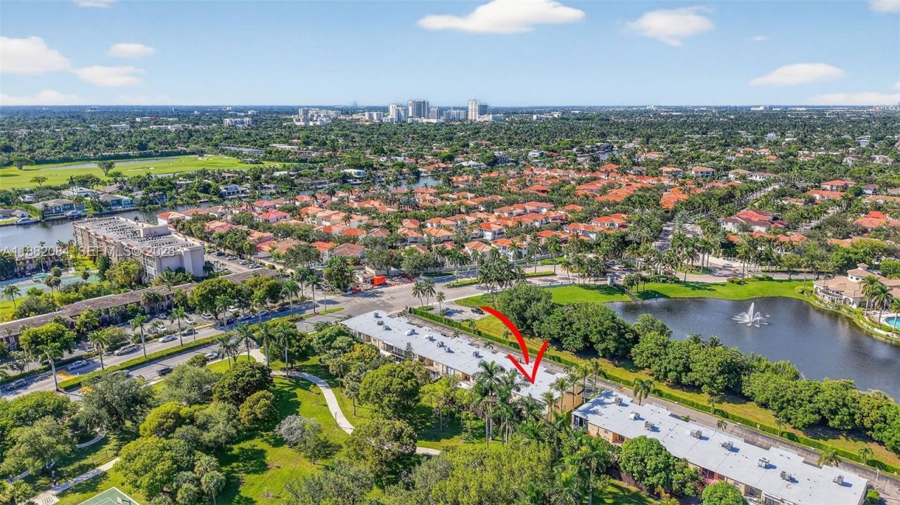 2220 NE 11th St, Hallandale Beach, FL 33009 Photo