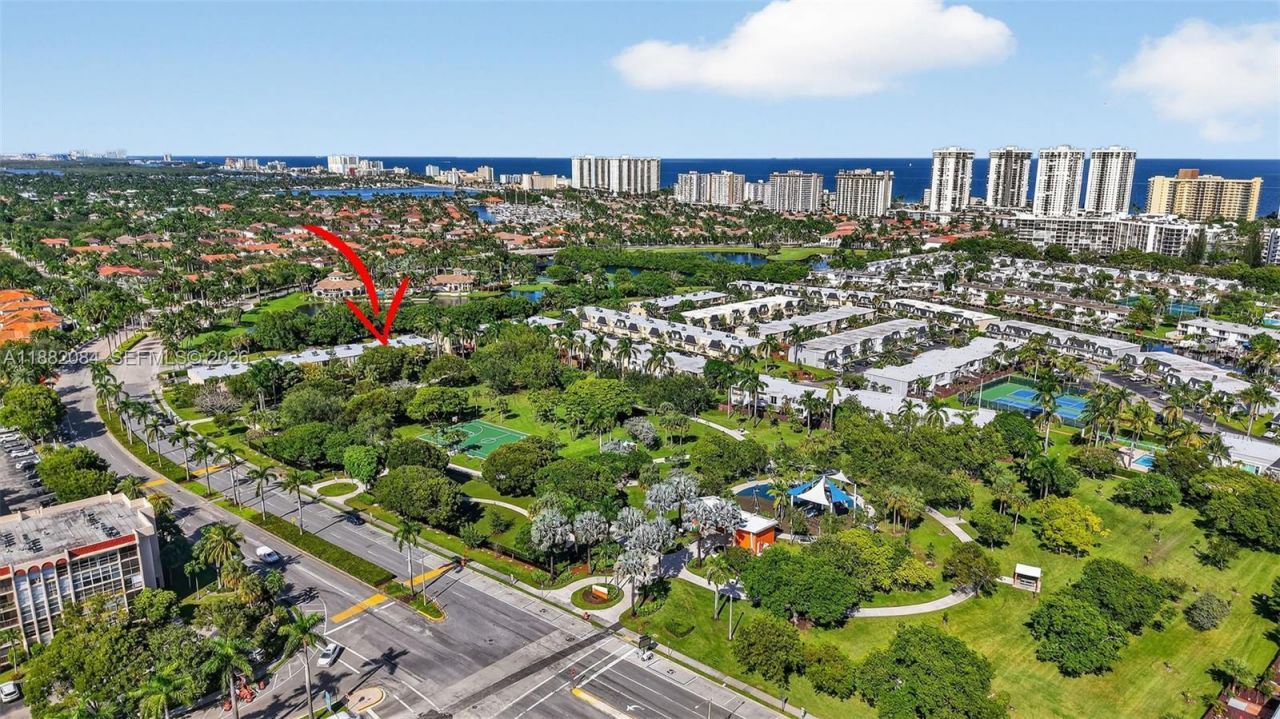 2220 NE 11th St, Hallandale Beach, FL 33009 Photo