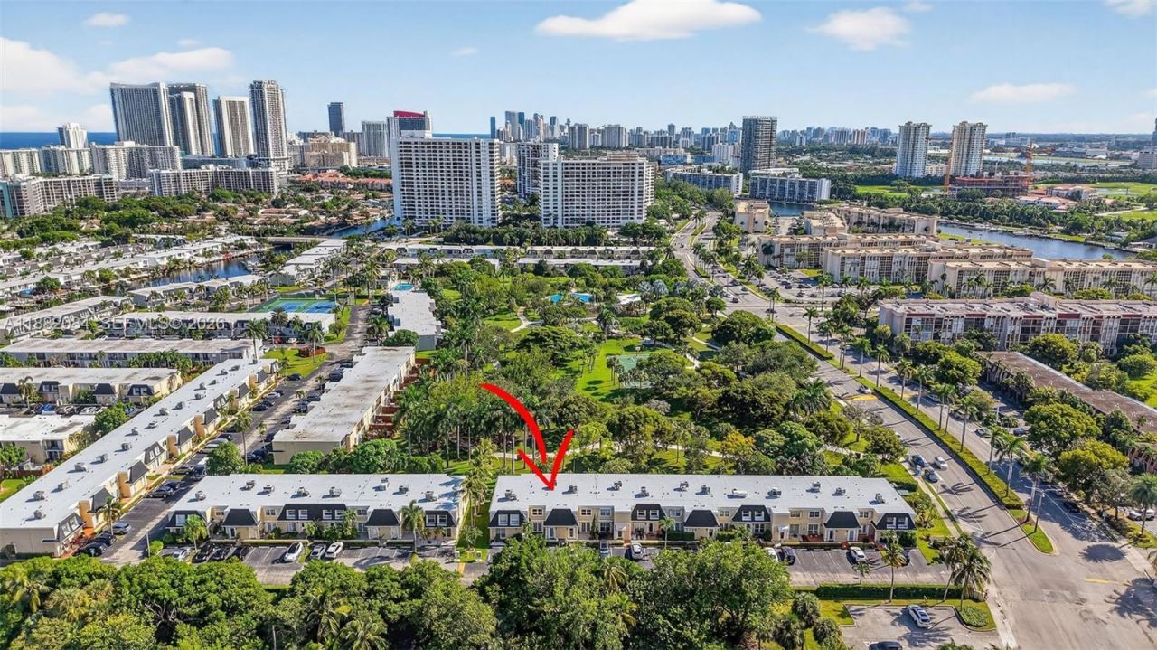 2220 NE 11th St, Hallandale Beach, FL 33009 Photo