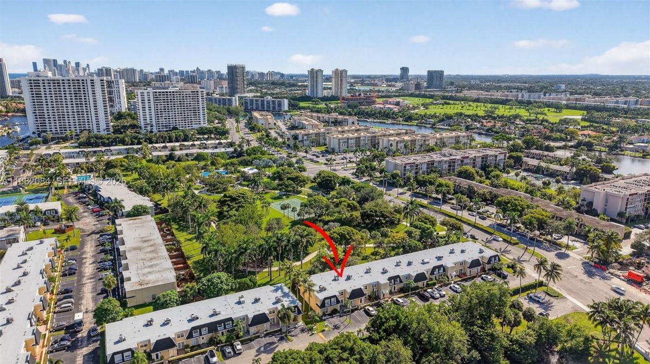 2220 NE 11th St, Hallandale Beach, FL 33009 Photo