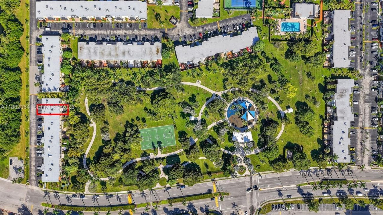 2220 NE 11th St, Hallandale Beach, FL 33009 Photo