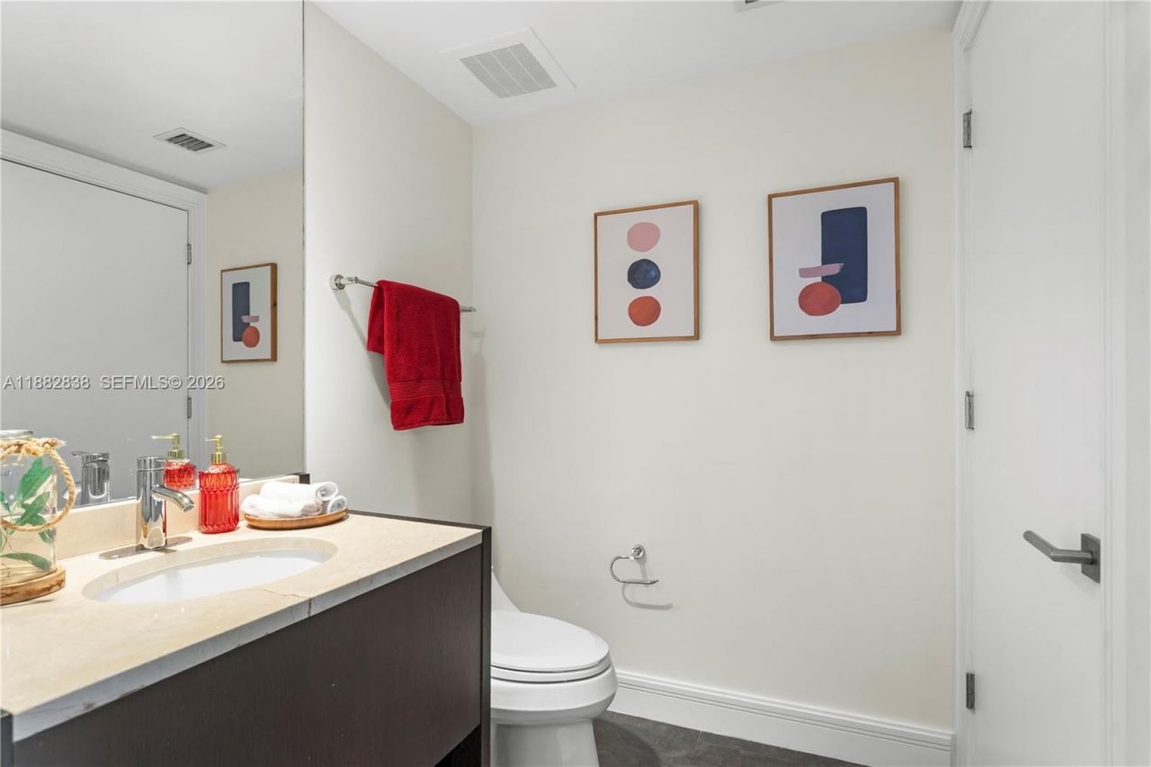 18201 Collins Ave, Unit 5301, Sunny Isles Beach, FL 33160 Photo