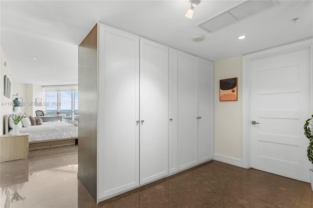 18201 Collins Ave, Unit 5301, Sunny Isles Beach, FL 33160 Photo