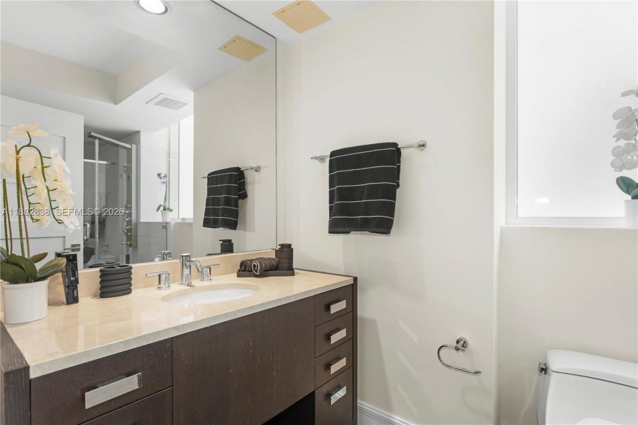 18201 Collins Ave, Unit 5301, Sunny Isles Beach, FL 33160 Photo