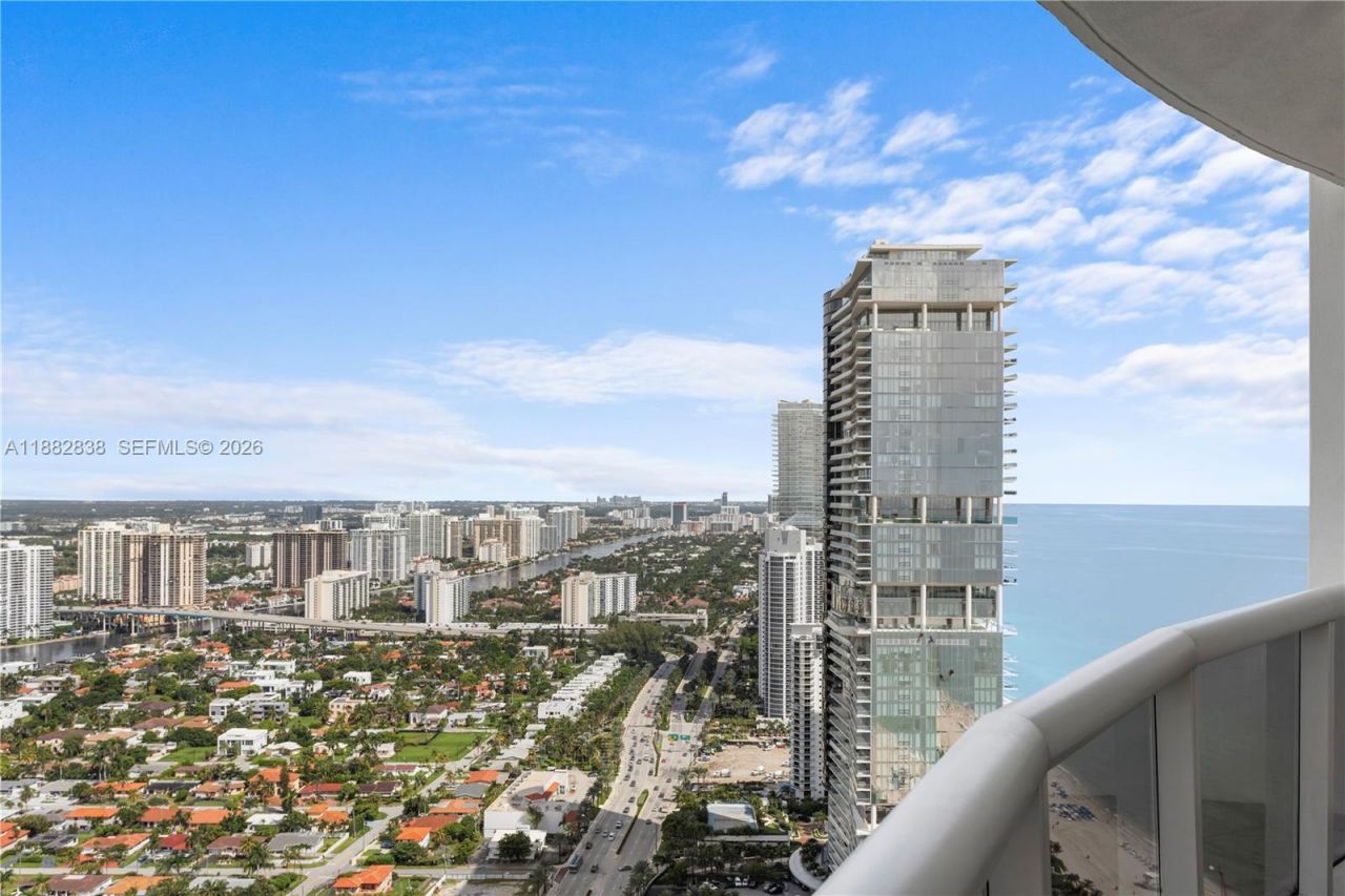 18201 Collins Ave, Unit 5301, Sunny Isles Beach, FL 33160 Photo