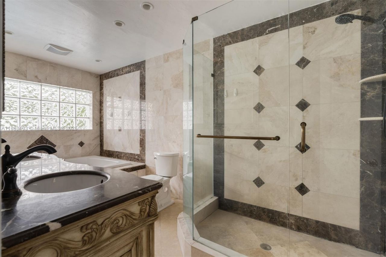 2505 NE 35th Dr, Fort Lauderdale, FL 33308 Photo