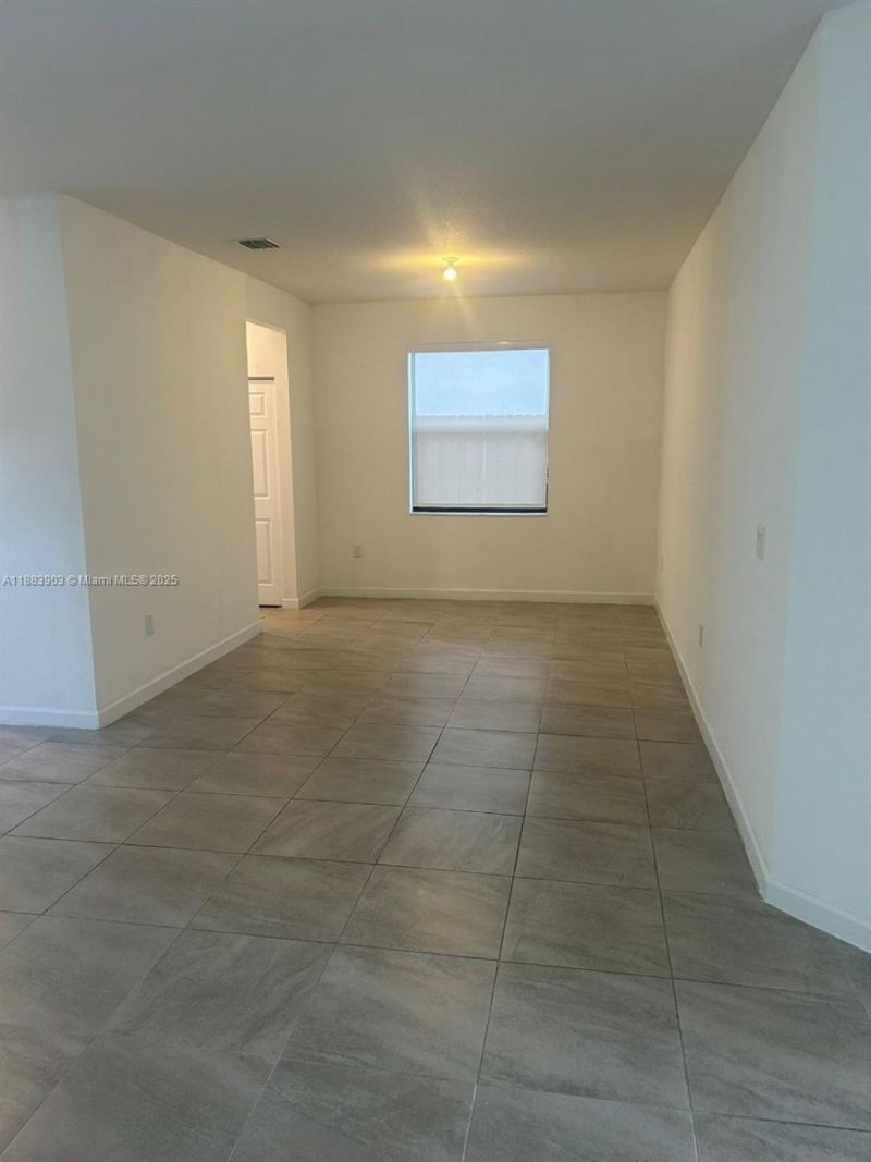 20828 NE 2nd Ct, Miami, FL 33179 Photo