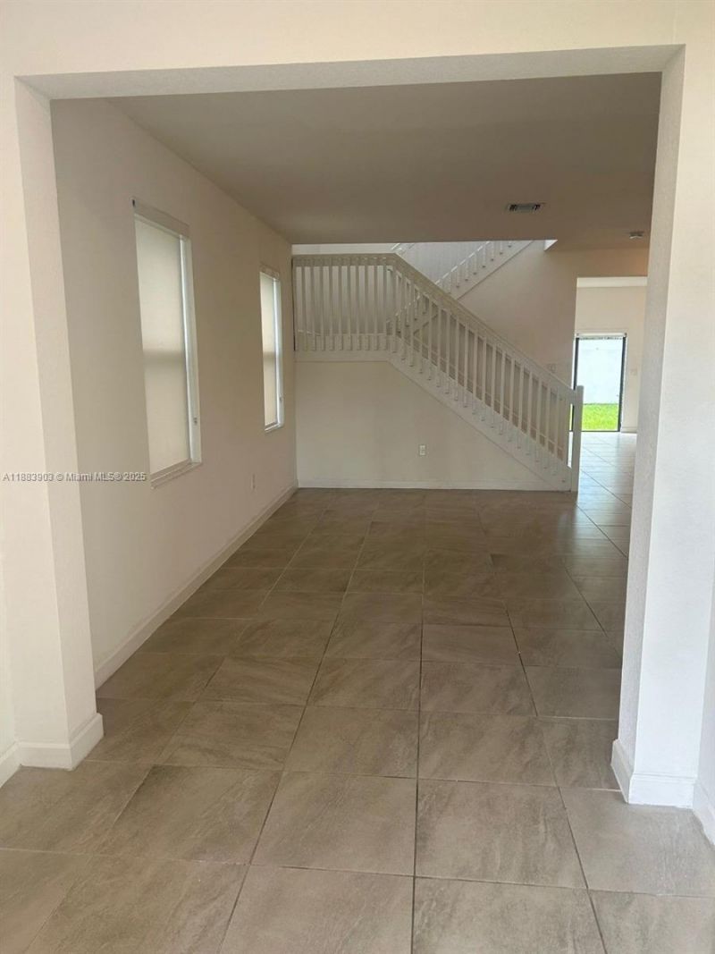 20828 NE 2nd Ct, Miami, FL 33179 Photo