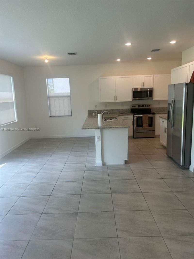 20828 NE 2nd Ct, Miami, FL 33179 Photo