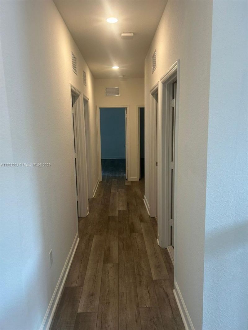 20828 NE 2nd Ct, Miami, FL 33179 Photo