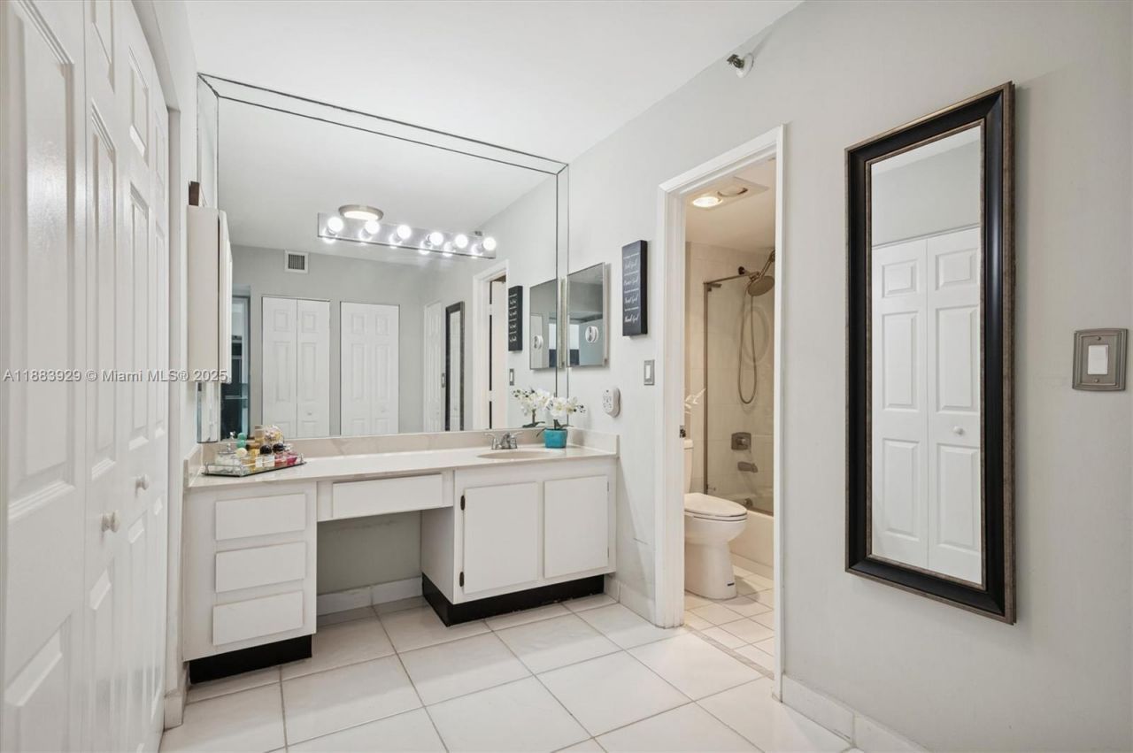 20355 NE 34th Ct, Unit 2326, Aventura, FL 33180 Photo