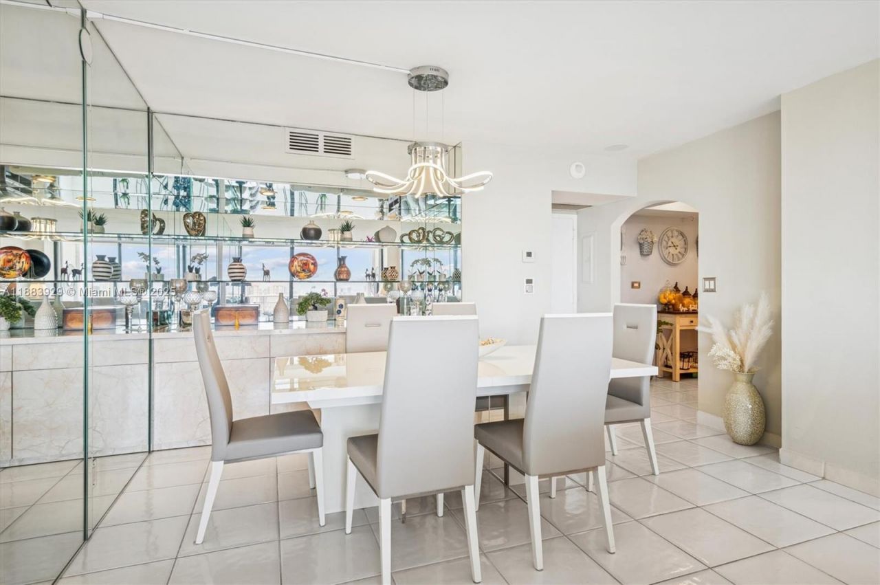 20355 NE 34th Ct, Unit 2326, Aventura, FL 33180 Photo