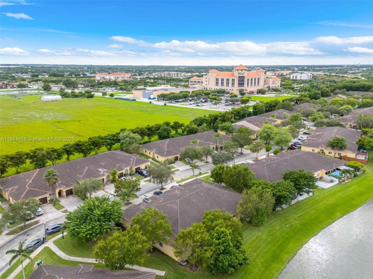 3327 NE 11th Dr, Homestead, FL 33033 Photo