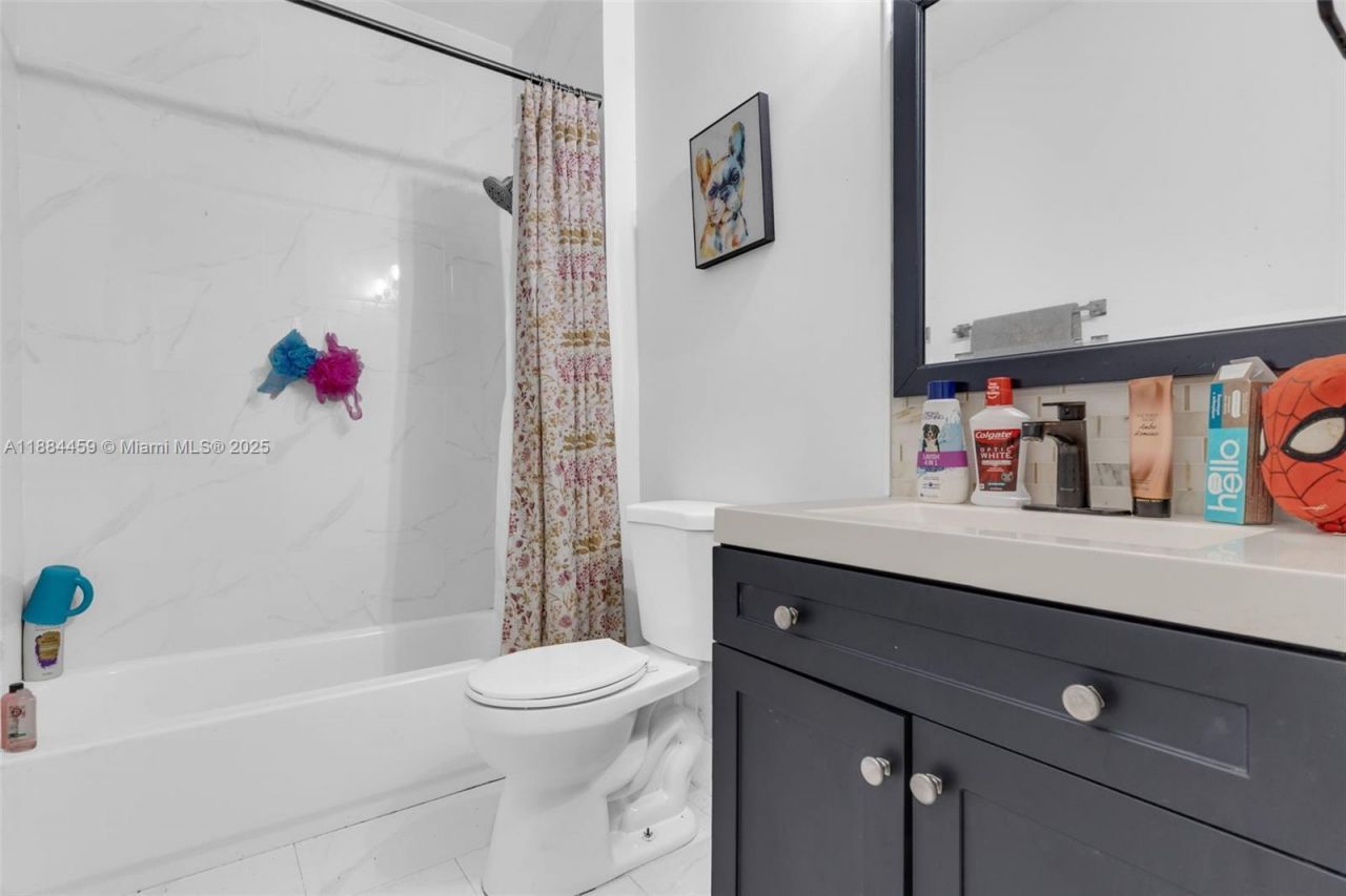 3327 NE 11th Dr, Homestead, FL 33033 Photo