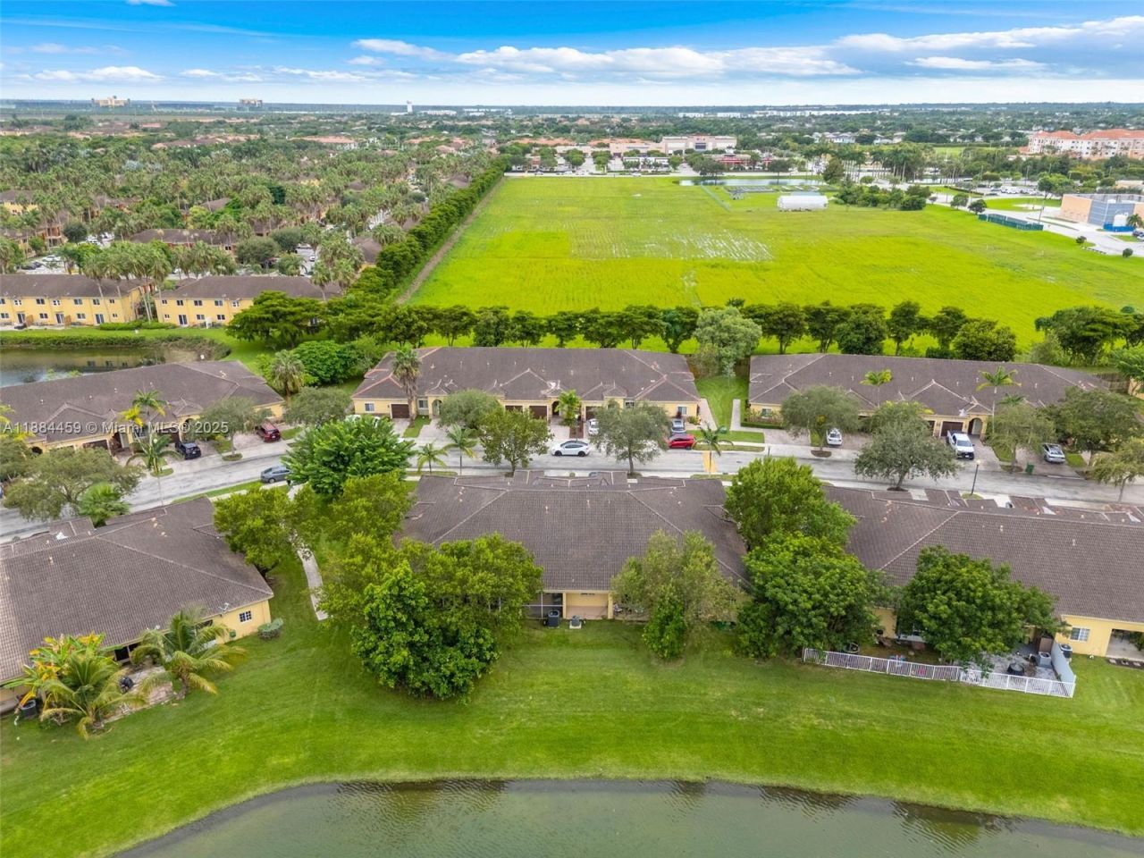 3327 NE 11th Dr, Homestead, FL 33033 Photo