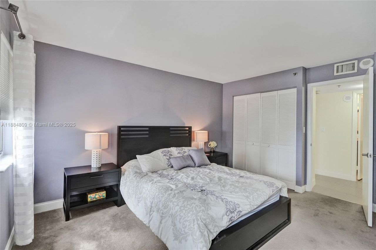 1201 S Ocean Dr, Unit 611N, Hollywood, FL 33019 Photo