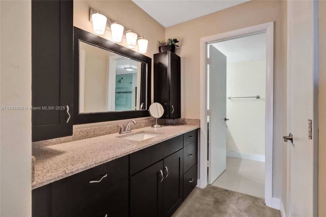 1201 S Ocean Dr, Unit 611N, Hollywood, FL 33019 Photo