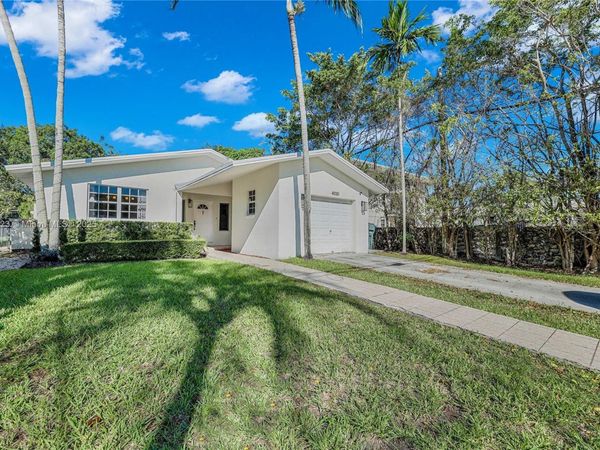 4030 SW 62nd Ave, South Miami, FL 33155