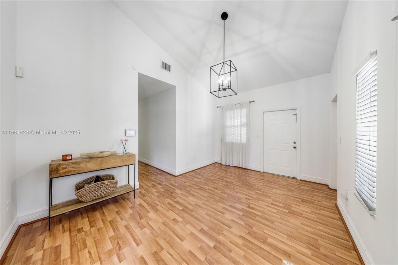 4030 SW 62nd Ave, South Miami, FL 33155 Photo