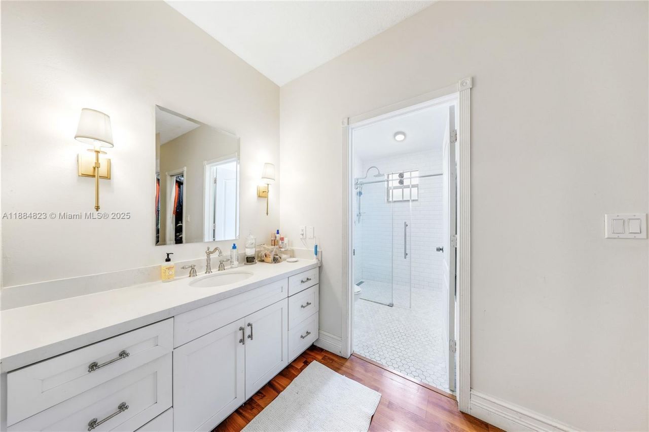 4030 SW 62nd Ave, South Miami, FL 33155 Photo