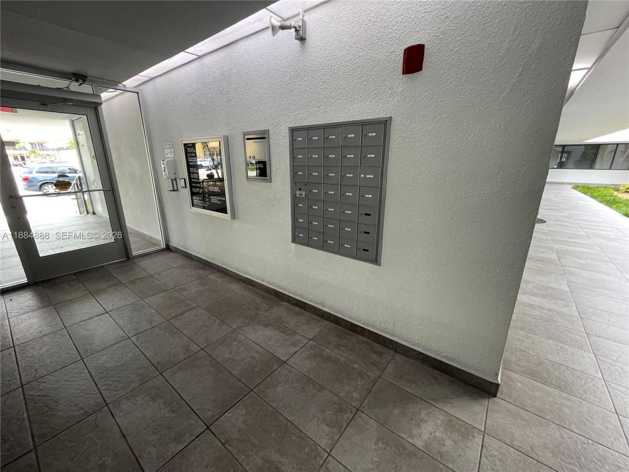 8390 W Flagler St, Unit 106, Miami, FL 33144 Photo