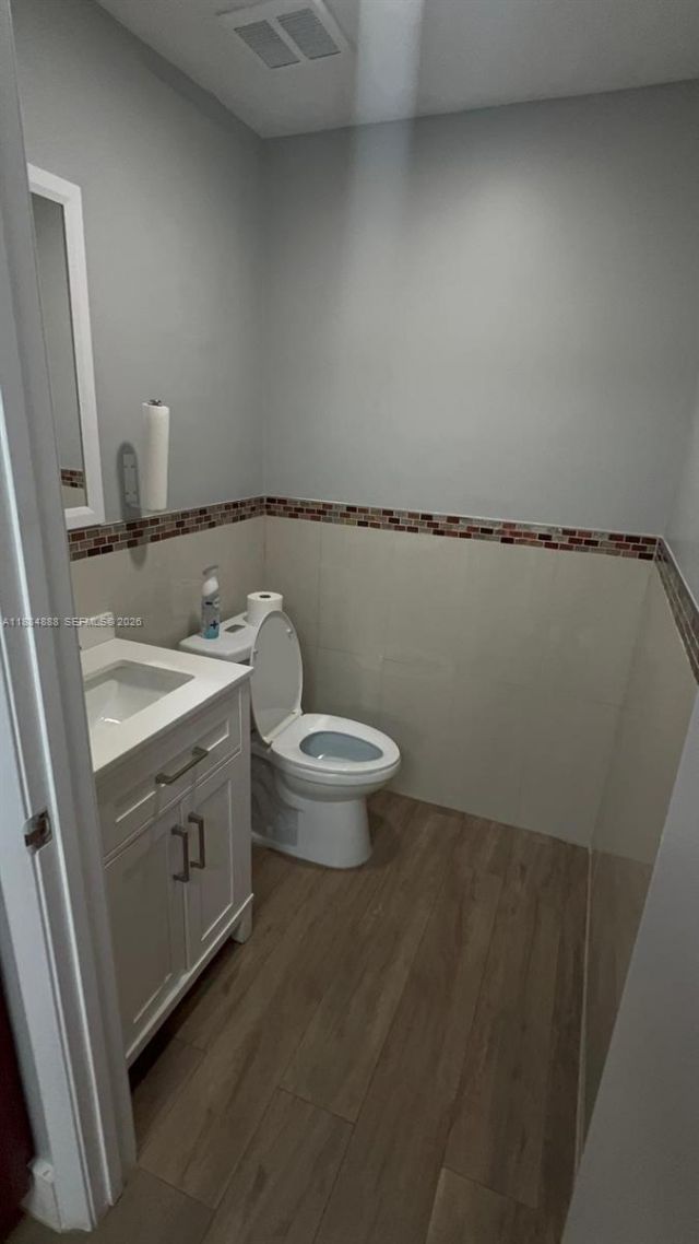 8390 W Flagler St, Unit 106, Miami, FL 33144 Photo