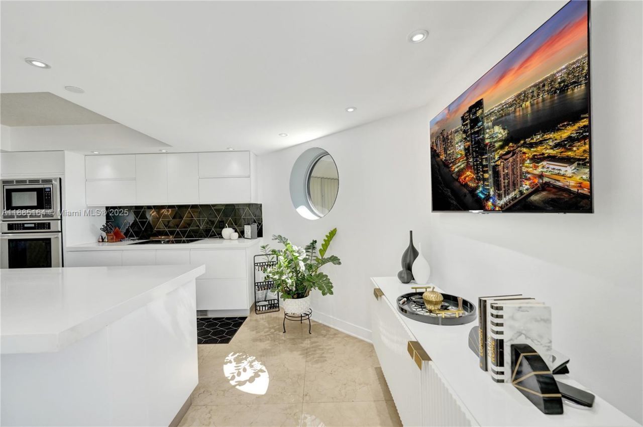 20185 E Country Club Dr, Unit 2304, Aventura, FL 33180 Photo