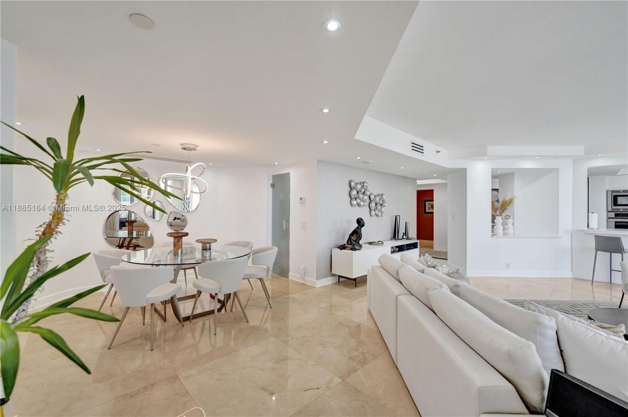 20185 E Country Club Dr, Unit 2304, Aventura, FL 33180 Photo