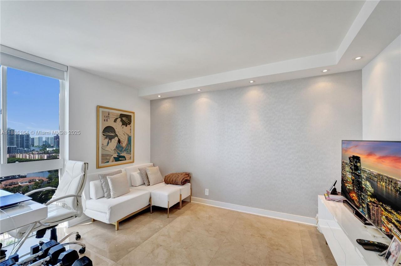 20185 E Country Club Dr, Unit 2304, Aventura, FL 33180 Photo