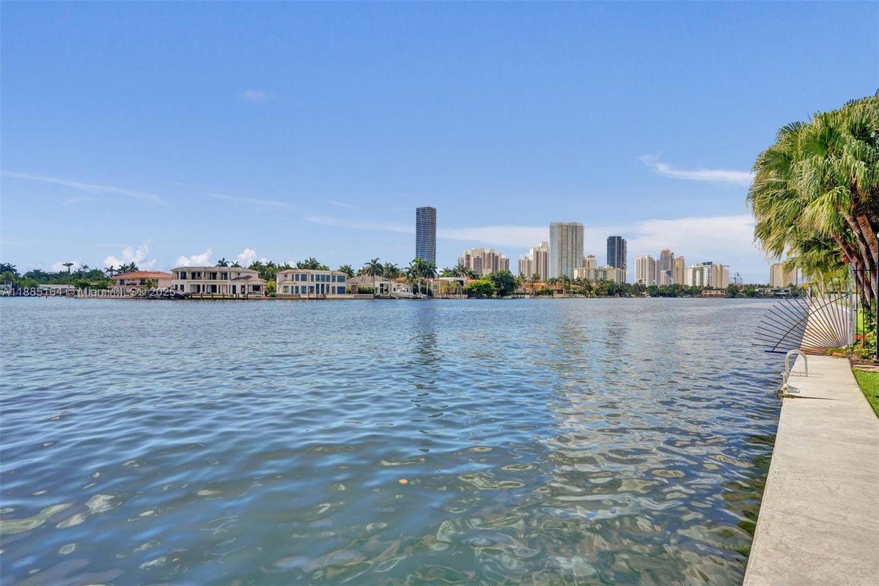 20185 E Country Club Dr, Unit 2304, Aventura, FL 33180 Photo