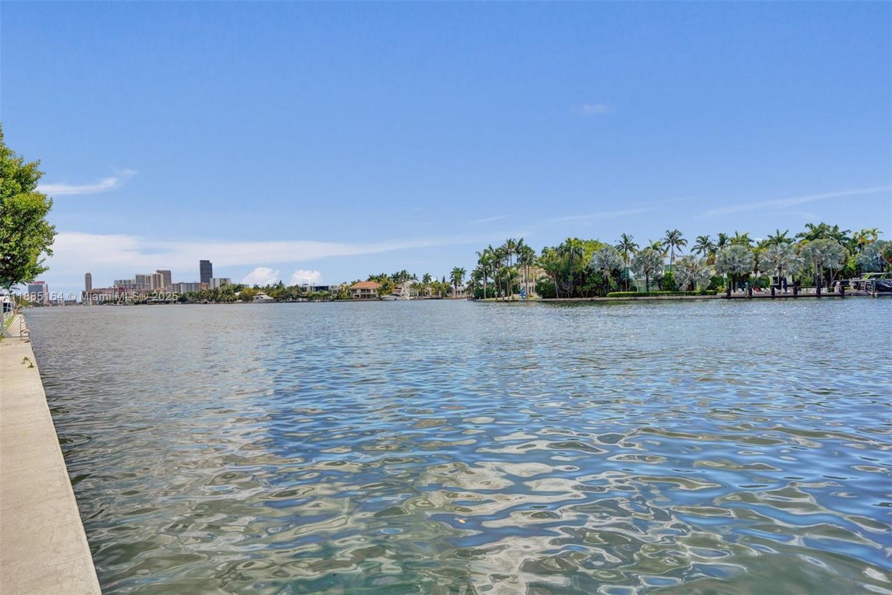 20185 E Country Club Dr, Unit 2304, Aventura, FL 33180 Photo