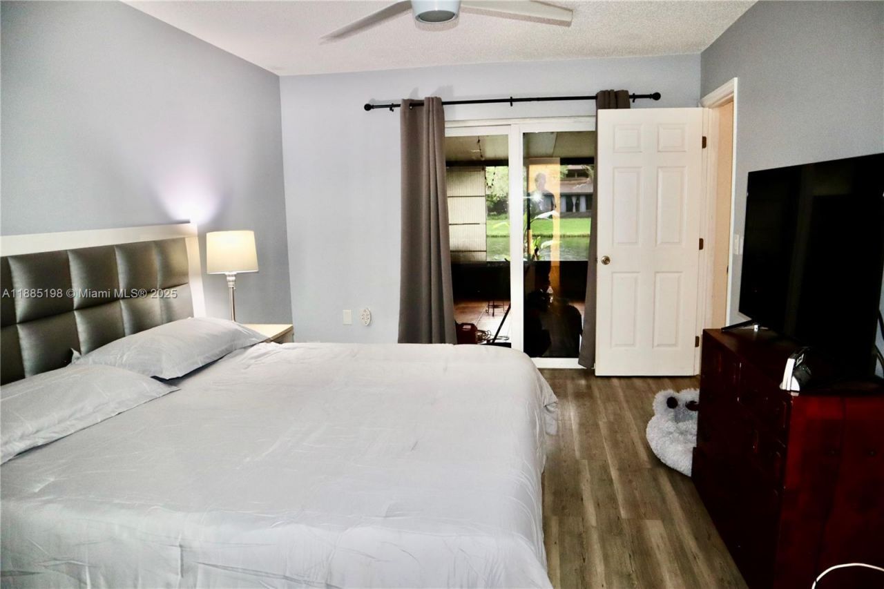 9624 NW 16th Ct, Pembroke Pines, FL 33024 Photo