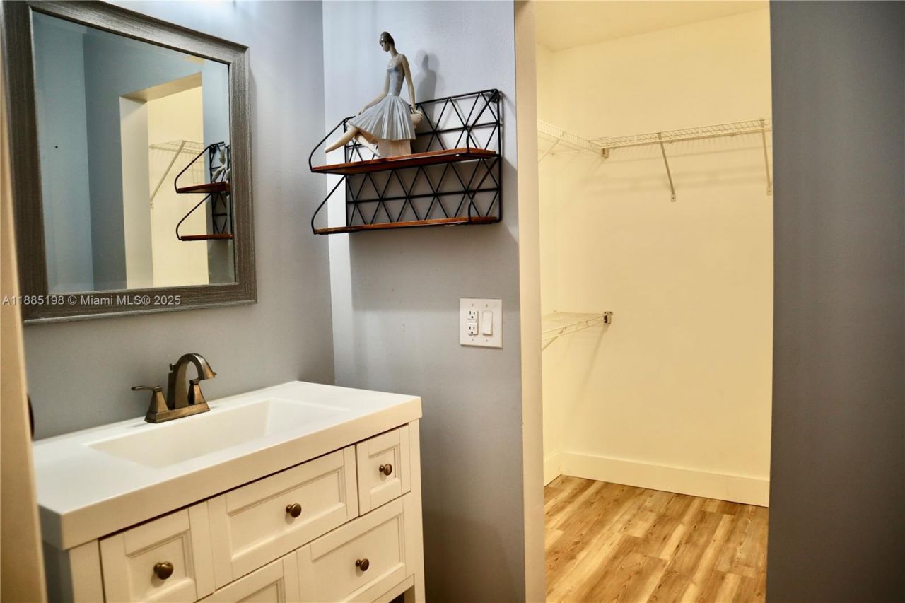 9624 NW 16th Ct, Pembroke Pines, FL 33024 Photo