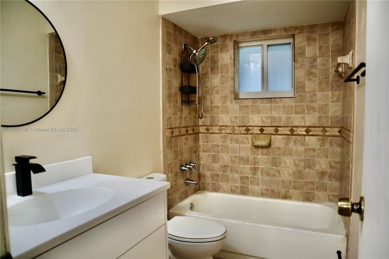 9624 NW 16th Ct, Pembroke Pines, FL 33024 Photo