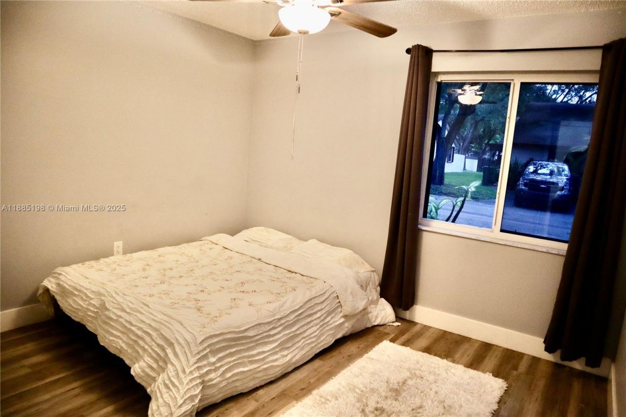 9624 NW 16th Ct, Pembroke Pines, FL 33024 Photo