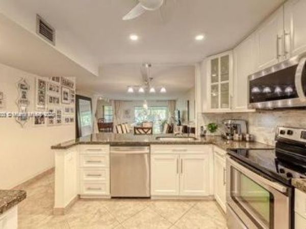 3772 Inverrary Blvd, Unit 201, Lauderhill, FL 33319