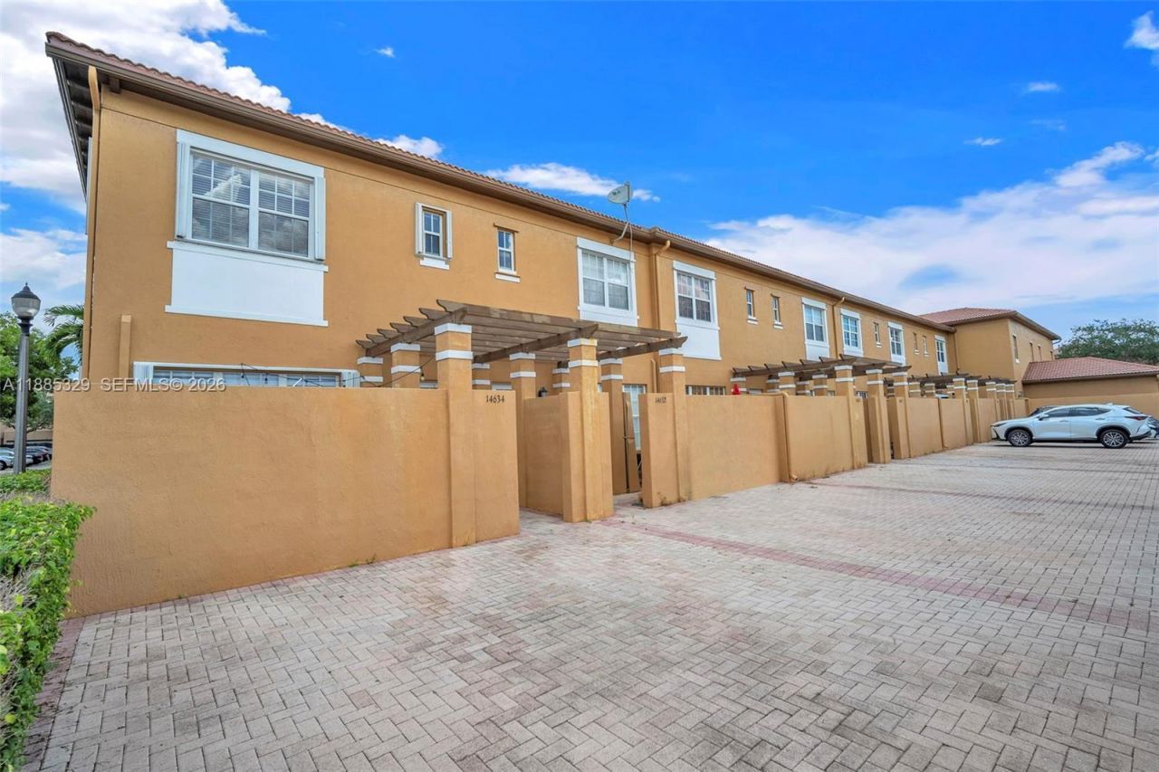 14634 SW 5th St, Unit 1-5, Pembroke Pines, FL 33027 Photo