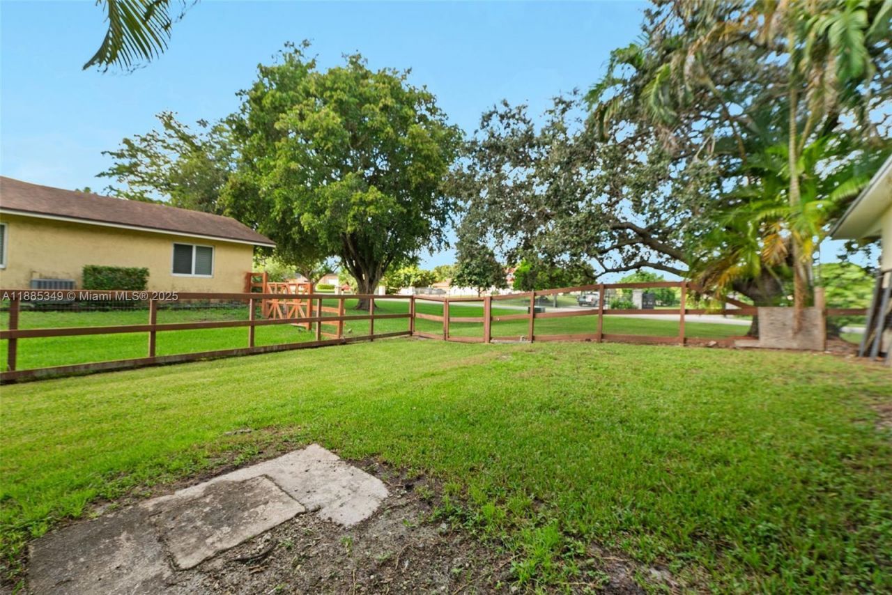 4920 SW 167th Ave, Southwest Ranches, FL 33331 Photo