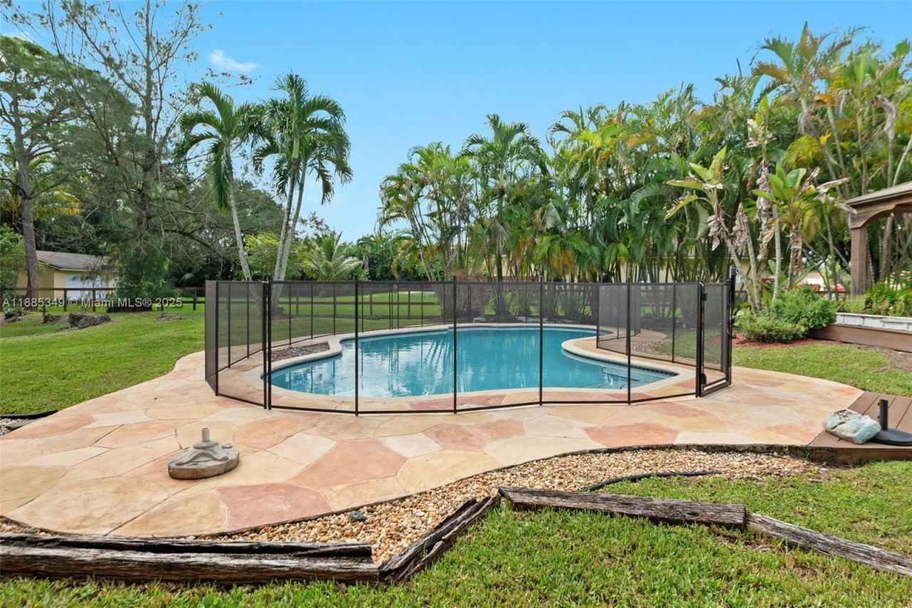 4920 SW 167th Ave, Southwest Ranches, FL 33331 Photo