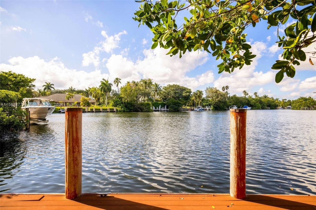 431 Costanera Rd, Coral Gables, FL 33143 Photo