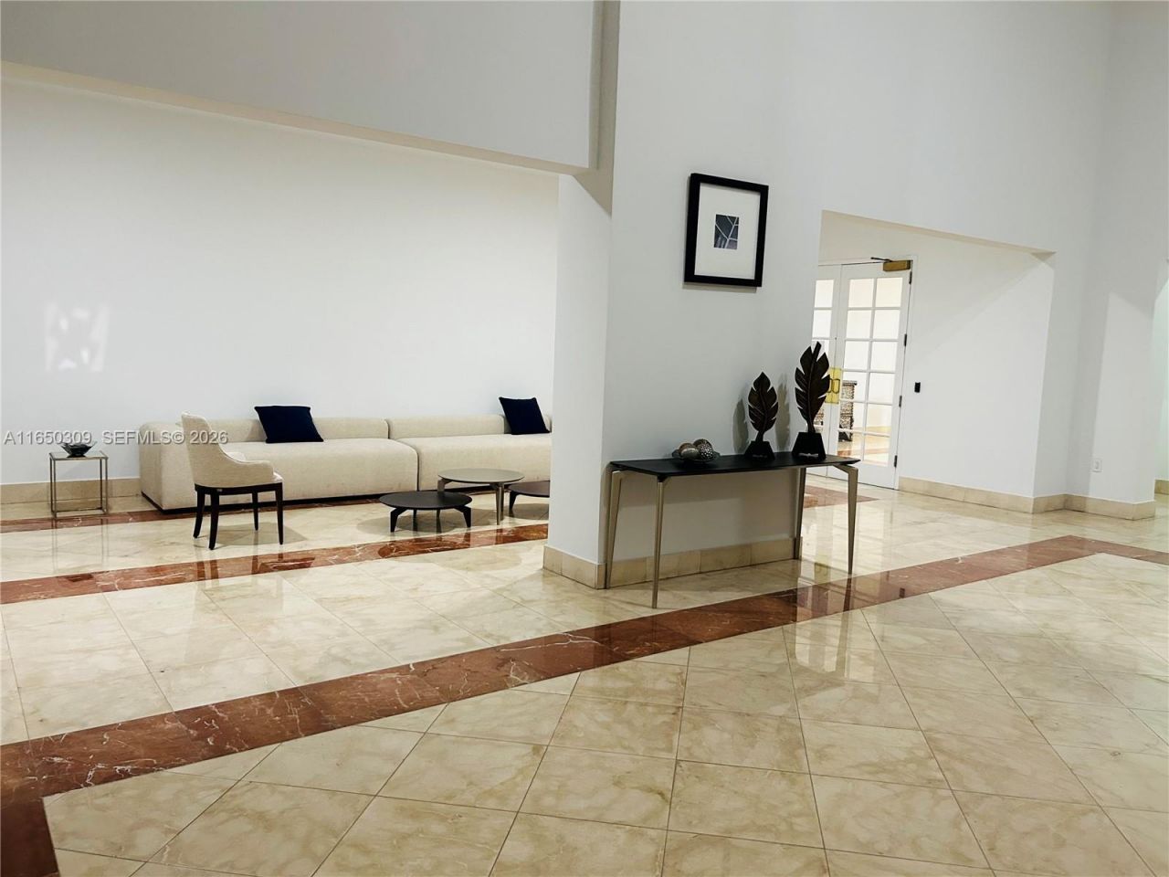 5825 Collins Ave, Unit 7F, Miami Beach, FL 33140 Photo