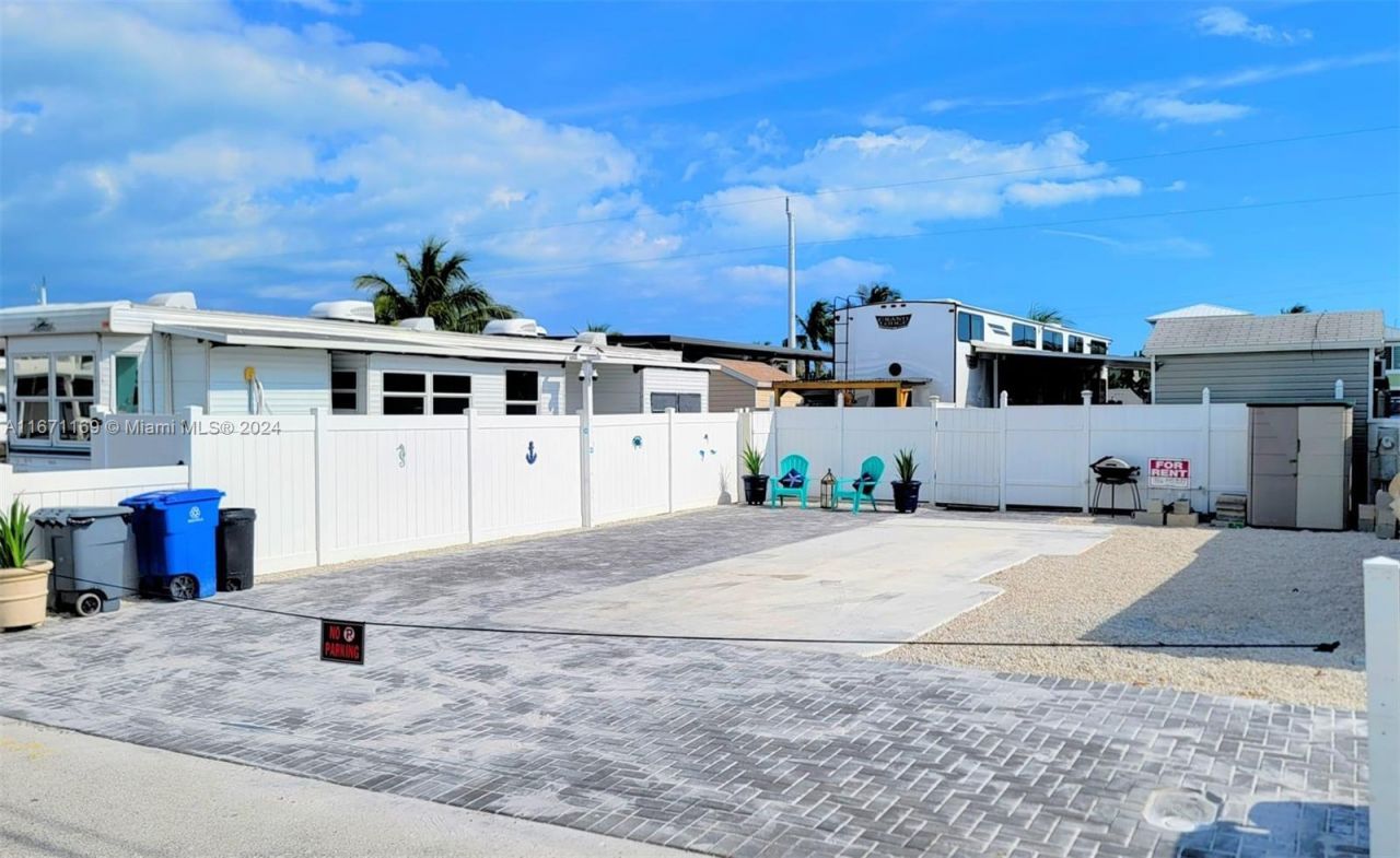 325 Calusa St 376, Key Largo, FL 33037 Photo