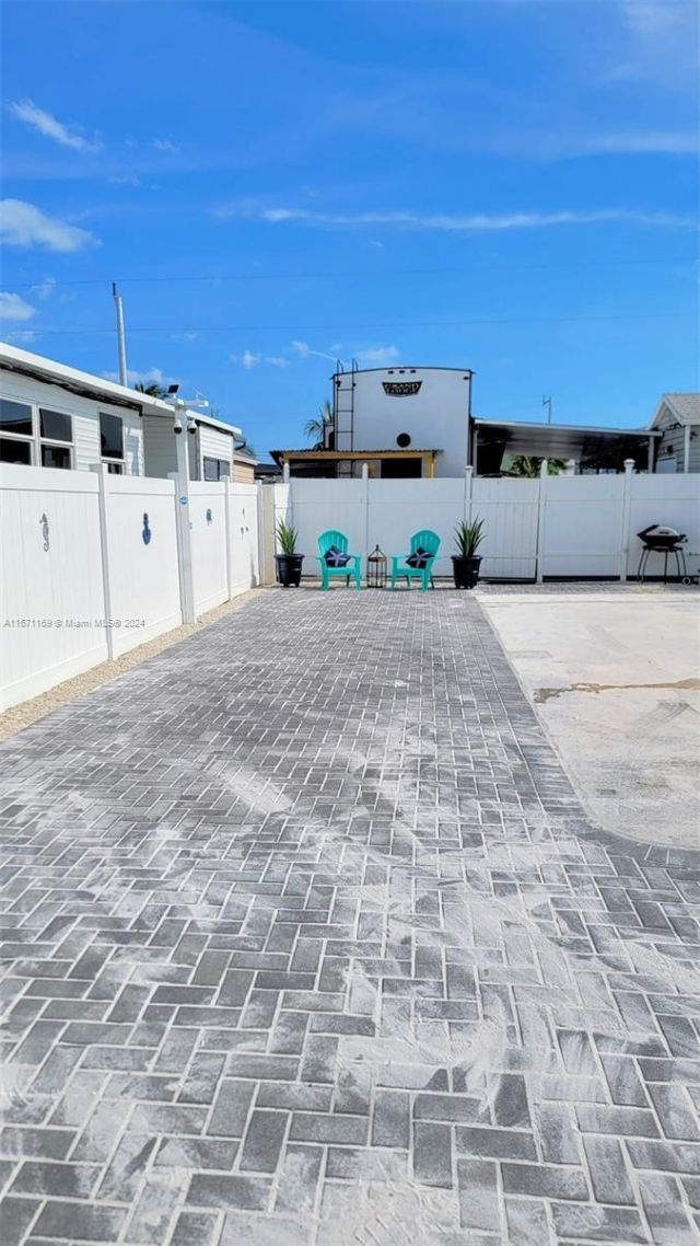 325 Calusa St 376, Key Largo, FL 33037 Photo