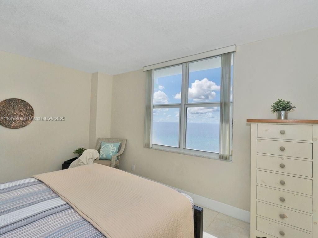 3725 S Ocean Dr, Unit 1216, Hollywood, FL 33019 Photo