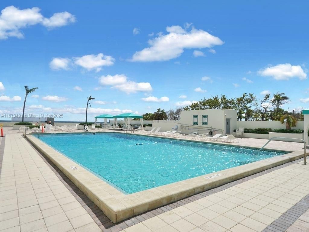 3725 S Ocean Dr, Unit 1216, Hollywood, FL 33019 Photo