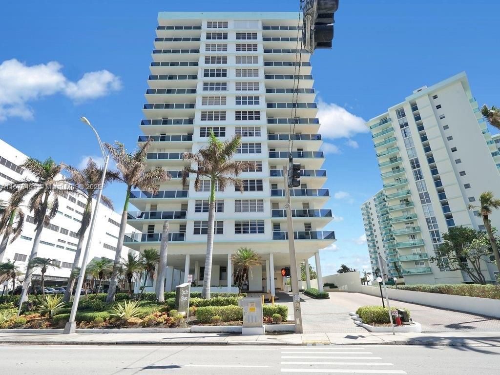 3725 S Ocean Dr, Unit 1216, Hollywood, FL 33019 Photo