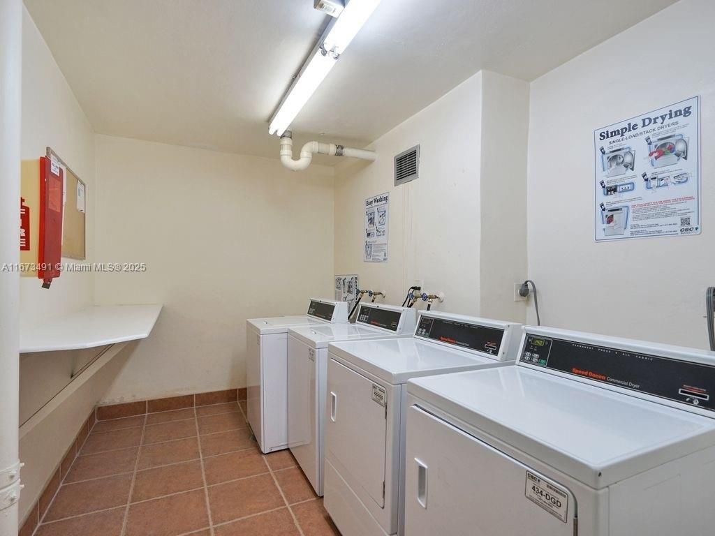 3725 S Ocean Dr, Unit 1216, Hollywood, FL 33019 Photo