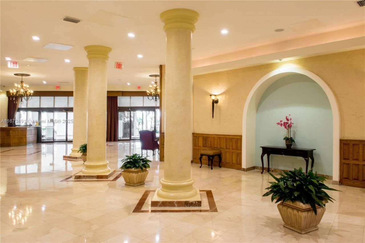 3725 S Ocean Dr, Unit 1216, Hollywood, FL 33019 Photo